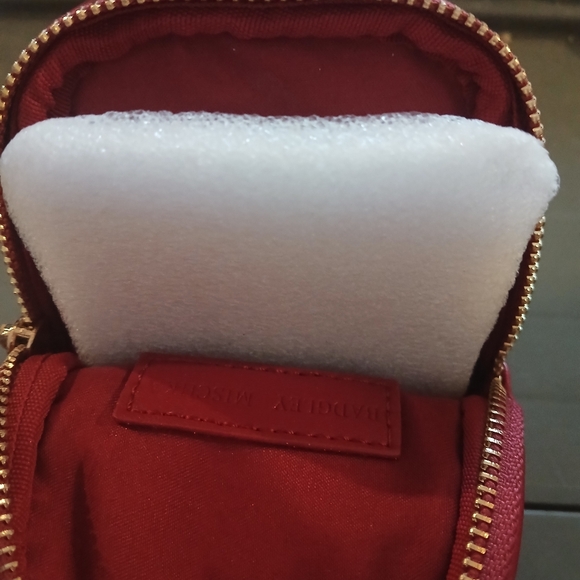 Badgley Mischka Brick Red Quilted Crossbody Bag Oval Phone Case with Long Strap - Picture 6 of 7